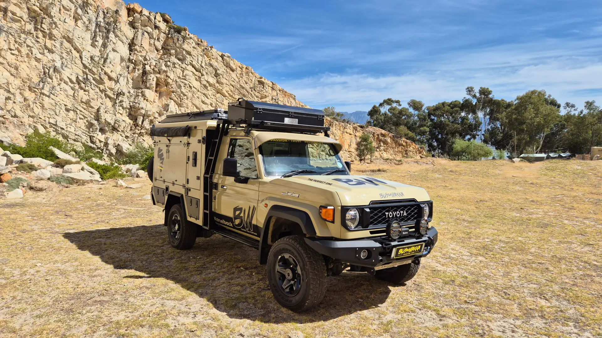 Bushwakka Africa kamelback camper conversion | single cab landcruiser